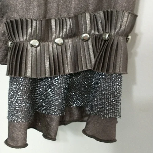 Red Coral - Picture 3 of 9